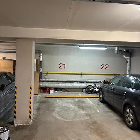 Appartement Spacious 56 M2 In The Quiet Center, Free Private Underground Parking & Self Check-in